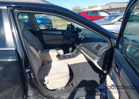 2019 Subaru Outback 2.5I Premium z USA, uszkodzony, nr VIN 4S4BSAFC3K3272145